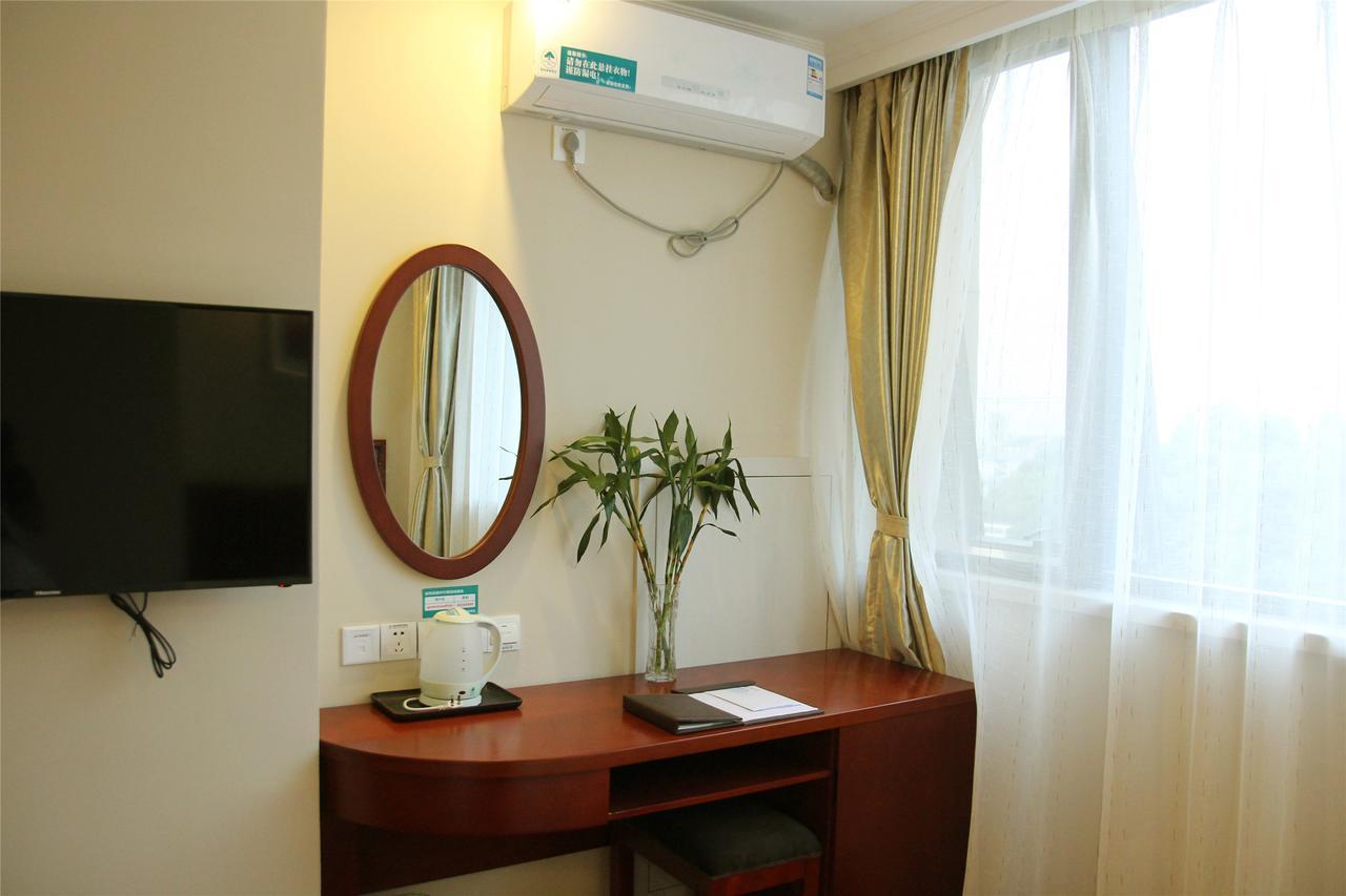 Greentree Inn Jiangsu Suzhou Kunshan High Speed Rail Station Hengshan Road Express Hotel Exterior foto